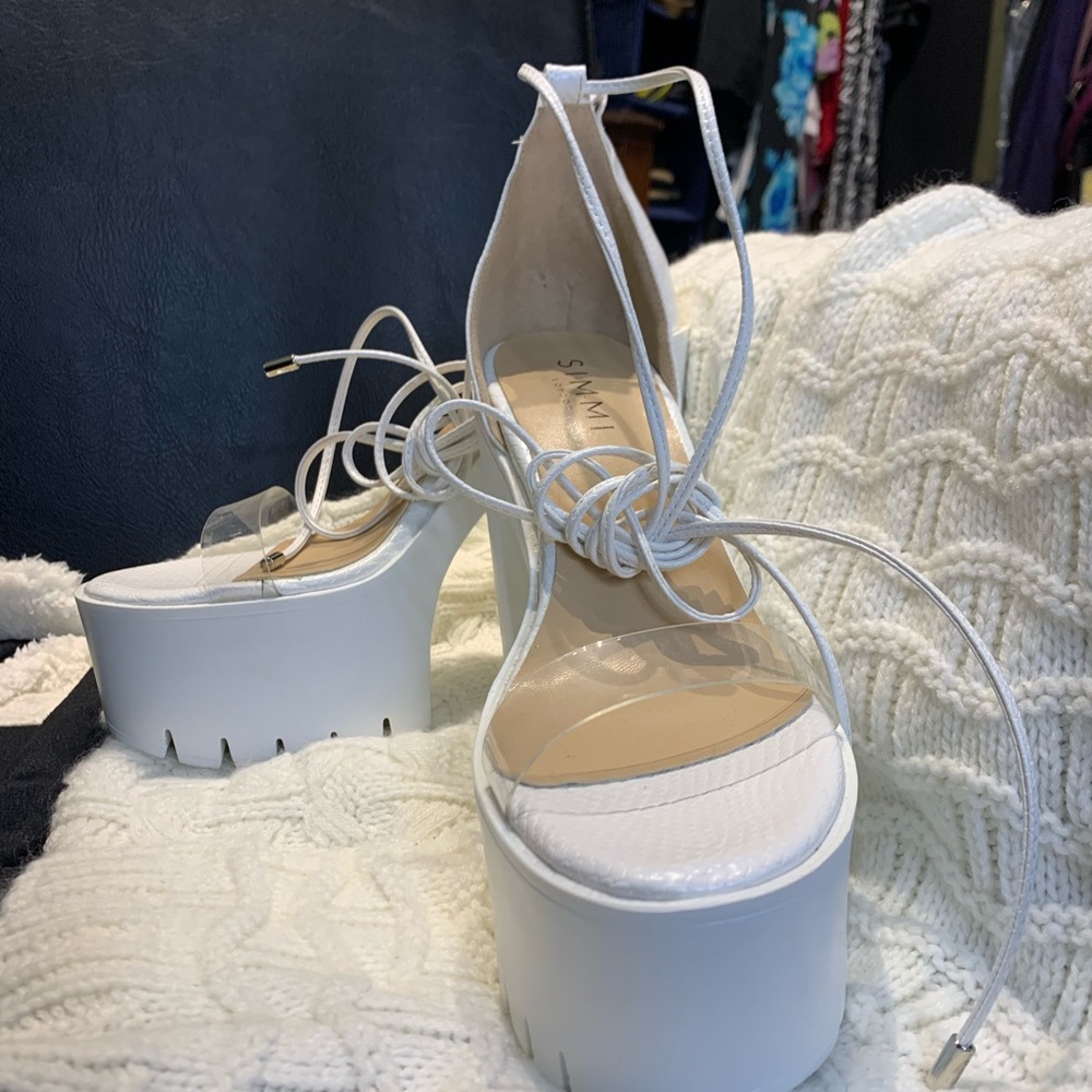 SIMMI heels - Picture 3 of 4